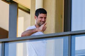 Der weltranglistenerste war sichtlich geschockt von seiner unabsichtlichen, aber höchst unsportlichen aktion, die ihm die titelchance bei den us open nimmt. Nick Kyrgios Calls World No 1 Novak Djokovic A Tool Over Quarantine Demands