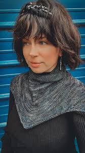 What amazing patterns are flying under the radar? : r/knitting