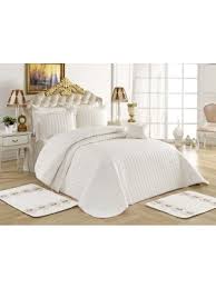 Yatakların üzerini örtmek için farklı yapıdaki örtüler kullanılabilir. Yatak Ortuleri Yatak Ortusu Takimi Modelleri Ve Fiyatlari Golden Home