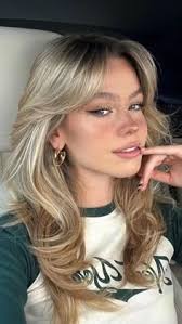 Danielle Bremer (daniellebrem)