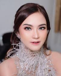 Perhitungan elemen bukan menggunakan metode fengshui. Biodata Dan Profil Gabriella Larasati Genre Musik Aktris Penyanyi