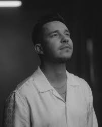 Iris Boyle's Instagram, Twitter & Facebook