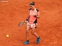 Mihaela buzarnescu (born 4 may 1988) is a tennis player who competes internationally for romania. Svetlana Kuznetsova Lumpuhkan Mihaela Buzarnescu Di Praha Liga Olahraga