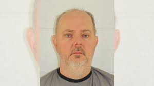 Motive unclear as Lenexa PD investigates double homicide after hours-long  standoff