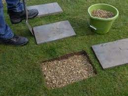 Laying Stepping Stones Garden Stepping Stones Stepping Stones Diy Garden Steps