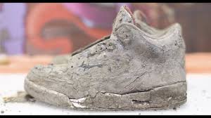 Cleaning The Dirtiest Jordan S Ever 600 2001 Black Cement 3 S Back To New Youtube