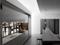Die grifflose küche ist aus den haushalten fast gar nicht mehr wegzudenken. Kuche Aus Glas Ohne Griffe Logica Celata By Valcucine Design Gabriele Centazzo