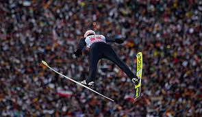 Die vierschanzentournee startet ohne den polnischen titelverteidiger dawid kubacki, olympiasieger kamil stoch und dessen teamkollegen. Vierschanzentournee Qualifikation In Innsbruck Heute Live Im Tv Livestream Und Liveticker
