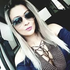 Locutora Kelly Paula