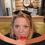 Stacey Larue's Instagram, Twitter & Facebook