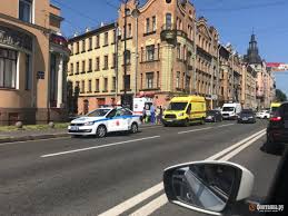 Самое главное о мощнейшем пожаре в петербурге. Kamennoostrovskij Vstal Iz Za Dtp Na Meste Policiya Skoraya I Pozharnye Proisshestviya Novosti Sankt Peterburga Fontanka Ru