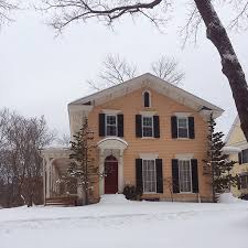 Here are the best exterior house colour schemes plus an expert's tips for how to choose the best outdoor paint colour for your house. Narrowing Down Our Exterior Color