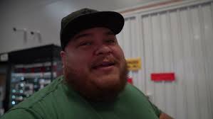 Tundra with 10" in JL Audio Stealthbox