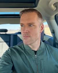 green shirt week ends with a green jacket instead of a green shirt wait  what #stpatricksday #luckotheirish #eyes #jawline #menshair #thehardpart  #profile #face #zaddy #scruff #miniGRAM #minicooper #menstagram #gay  #gayselfie #gaystagram #gaysofinstagram #