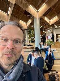 Claudia Colantonio's Instagram, Twitter & Facebook