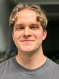 Alexander Potts's Instagram, Twitter & Facebook