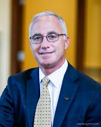 Republic Bank Launching $3 Million Community Loan Fund, Hires Veteran  Banker Pedro Bryant to Lead Effort