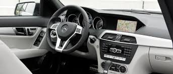 Model ten przez producenta określane jest jako compact sports tourer. Mercedes Benz C 2011 2014 Automaniac