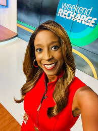 Happy Sunday! I hope you are off to a good start😊 If your batteries need a  recharge or even if they don't, tune in now to #weekendrecharge