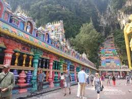 Perpecahan membabitkan hubungan kaum di negara ini semakin ketara selepas insiden rusuhan di kuil sri maha mariamman, seafield, subang. Foto Kuil Hindu Terbesar Di Malaysia