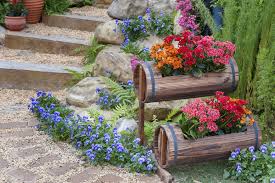 We have 200 guides on everything from fences to foxgloves. Unique And Easy Garden Ideas Dirt Cheap Gardening Blog In Ontario