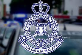 The university confirmed this to coconuts this afternoon, hours after reports came out that lim died at the pantai hospital in kuala lumpur this morning, citing an unnamed aide. Lim Kok Wing Dies At 75