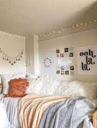 The Vsco Room Decor It S A Room Inspired By The Vsco Cam App Itself The Vsco App Started O In 2021 College Bedroom Decor Dorm Room Inspiration College Dorm Room Decor