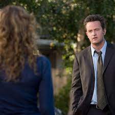 Ceea ar da orice să se poată întoarce în timp, pentru a lua hotărâri diferite de cele de acum 20 de ani, care întâmplător dar adevarat, dorința lui se îndeplinește, și ajunge să aibă din nou 17 ani. 17 Again Din Nou La 17 Ani 2009 Film Cinemagia Ro