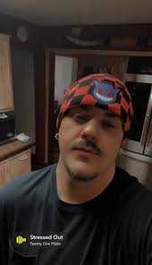 Tagging single friends at Great Moon Buffet