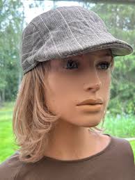 Se produkter som liknar Riktigt trendig NY sommar gub.. på Tradera  (686257889)