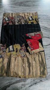 Pin By Roopal Singh On Saree Blouses Blouse Design Models Saree Blouse Designs Embroidered Blouse Designs