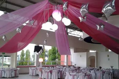 Salon de Eventos Cumbres