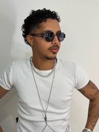 Reel by ⚜️Poliana Moda e Acessórios⚜️ (@polianamodaeacessorios) · January  26, 2026