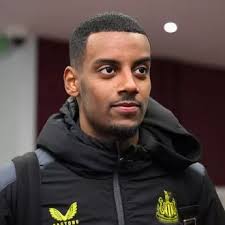 Aaron Ramsdale's reaction to Bernd Leno save during Arsenal training proves  Mikel Arteta right