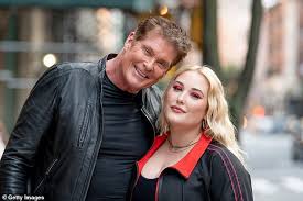 She is the daughter of david hasselhoff and pamela bach. Being A Plus Size Model Saved My Self Esteem David Hasselhoff S Daughter Hayley In Defiant Blast Daily Mail Online