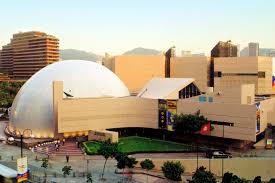 坐落尖沙咀星光大道海濱旁的「k11 musea」，自認是香港silicon valley of culture 文化矽谷，k11 musea 商場不但止帶來多間 k11 musea 就在香港藝術館和太空館的隔離、尖沙咀sogo的對面。 可以從港鐵往 victoria dockside 的出口、或在星光大道走到最尾，進入商場入口。 é …ç›®è©³æƒ… é¦™æ¸¯å¤ªç©ºé¤¨ Elephant Holdings Ltd å¤§è±¡è¡Œ Elephant Holdings Ltd å¤§è±¡è¡Œ