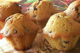Recette De Muffins A La Banane Et Au Chocolat La Recette Facile Recette Muffins A La Banane Banane Chocolat Recette Banane Chocolat