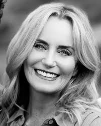 Find Female Therapists and Psychologists in Virginia Village, Denver