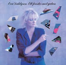 Som ung är södergran kritisk till den kristna religionen, och uttrycker redan som ung en existentiell ångest. Eva Dahlgren Ett Fonster Mot Gatan Levykauppa 33 Rpm Oy