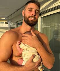 Anabel Pantoja comparte la primera foto de David Rodríguez junto a su hija