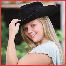 Spring 2023 Scholarship Recipients — Women in Trucking Foundation