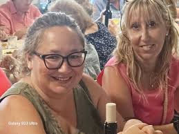 🍽️ Ahir vespre acompanyàrem la Gent Gran de Portocolom en el sopar anual  que posa fi a les activitats de l'any i dóna el sus a l'estiu.