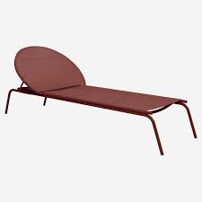 Bain de soleil aluminium et texitlène matelassé noir. Pop Bain De Soleil En Aluminium Et Textilene Rouge Habitat