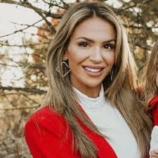 Carly Dodson's Instagram, Twitter & Facebook