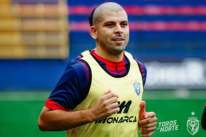 San Carlos contrata a defensor que jugó en Saprissa y la Liga