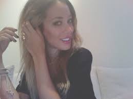 Rebecca Simonson's Instagram, Twitter & Facebook