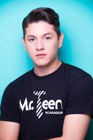 Allan Narvaez's Instagram, Twitter & Facebook