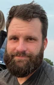 Audrey Delay's Instagram, Twitter & Facebook