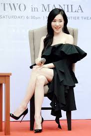 Tiffany Young Open Hearts Eve Part 2 200123 Manila Fanmeet Press Conference 2019 Magnetic Moon Black Dress Snsd Girls Ge In 2020 Young Dresses Girls Generation Fashion