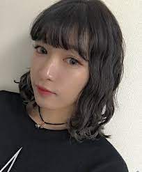 いいね 184件 コメント1件 染谷由香里さん someyayukari のinstagramアカウント ムルギョル 波ウェーブ 波巻き髪 ウェーブ巻き ボブ タンバルモリ ムルギョル 前髪 髪色 ヘアカラー ブリーチカラー インナーカ 髪 色 ヘアカラー タンバルモリ